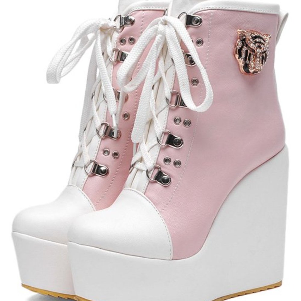 Pink & White Leopard Lace-Up Boot